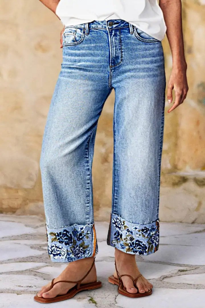 Women’s Loose Straight-Leg Jeans | Casual Light Blue Relaxed Fit Denim | Trendy Wide-Leg High-Waisted Jeans | Premium Soft Light-Colored Trousers | 2026 Summer Essential Denim