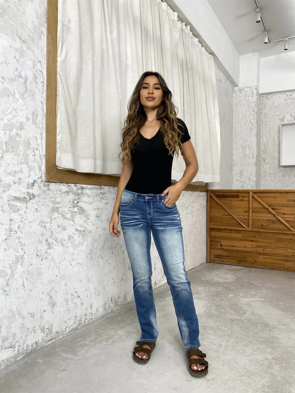Women’s Jeans T197 | Premium High-Sense Tailored Denim | Elegant Slim-Straight Fit Blue Jeans | Modern Luxury Women's Trousers | 2026 High-Fashion Denim Collection