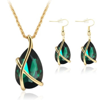 Nostalgic Crystal Jewelry Set | Vintage Pendant Necklace & Earrings | Retro Holiday Party & Wedding Jewelry | European Style Antique Crystal Set for Women