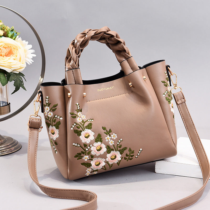 Essential Large Capacity Tote Bag for Women | Minimalist Ladies Shoulder Bag | Versatile Daily Shopping Tote | Elegant Office & Travel Handbag | High-Sense Casual Work Bag