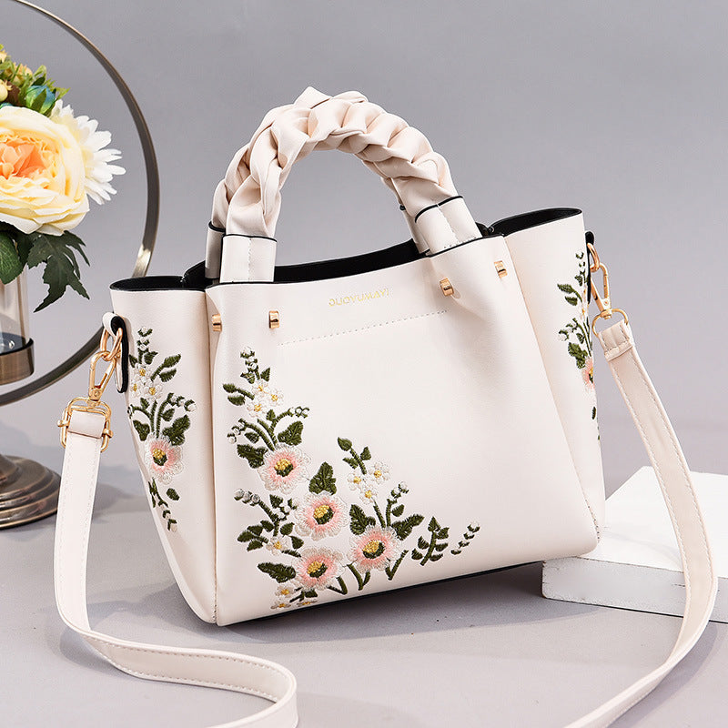 Essential Large Capacity Tote Bag for Women | Minimalist Ladies Shoulder Bag | Versatile Daily Shopping Tote | Elegant Office & Travel Handbag | High-Sense Casual Work Bag