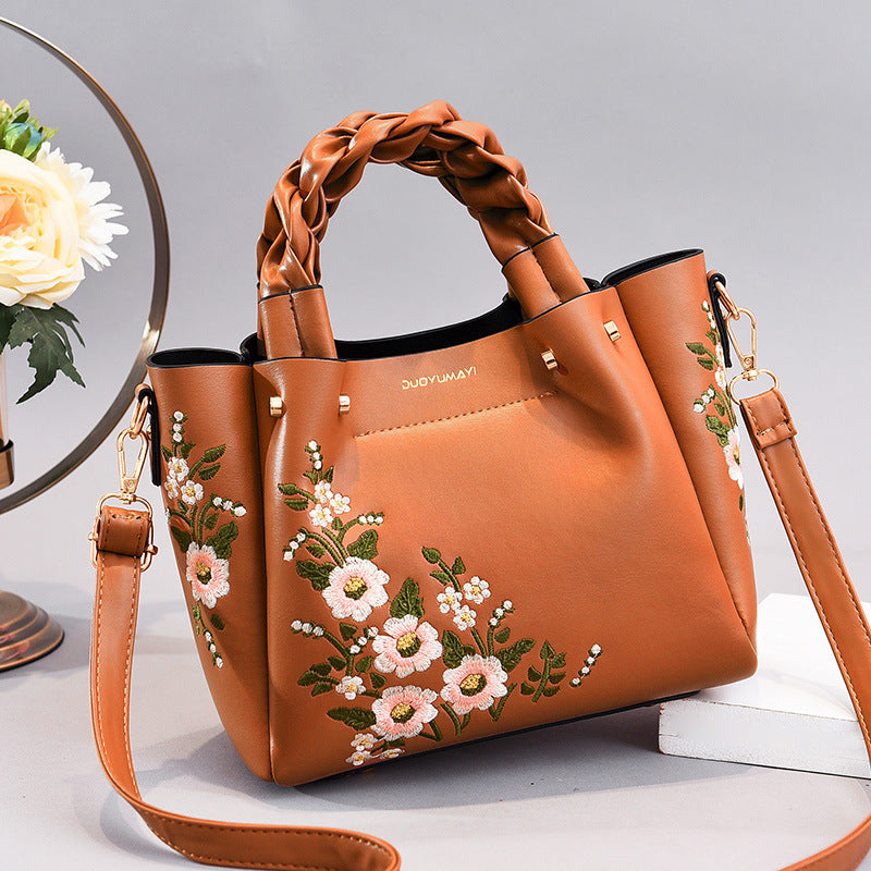 Essential Large Capacity Tote Bag for Women | Minimalist Ladies Shoulder Bag | Versatile Daily Shopping Tote | Elegant Office & Travel Handbag | High-Sense Casual Work Bag