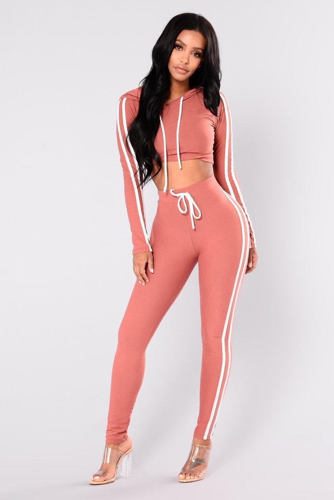 Women’s Slim-Fit Tracksuit Set | High-Sense Crop Top Hoodie & Sweatpants Duo | Trendy Minimalist Casual Slim-Wear Suit | Luxury-Label Statuesque Radiant Apparel | 2026 High-Fashion Emerald-Luxe Essential