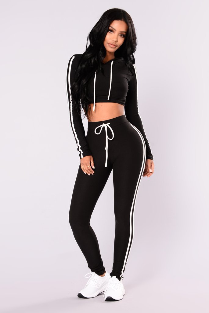 Women’s Slim-Fit Tracksuit Set | High-Sense Crop Top Hoodie & Sweatpants Duo | Trendy Minimalist Casual Slim-Wear Suit | Luxury-Label Statuesque Radiant Apparel | 2026 High-Fashion Emerald-Luxe Essential