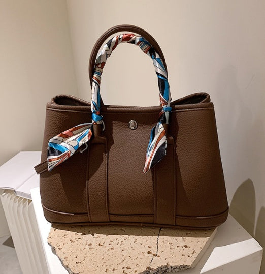 Scarf Wild Garden Tote Bag | High-Sense Women’s Shoulder Crossbody Bag | Trendy Minimalist Sleek Handbag | Luxury-Label Statuesque Radiant Shopping Bag | 2026 High-Fashion Emerald-Luxe Essential