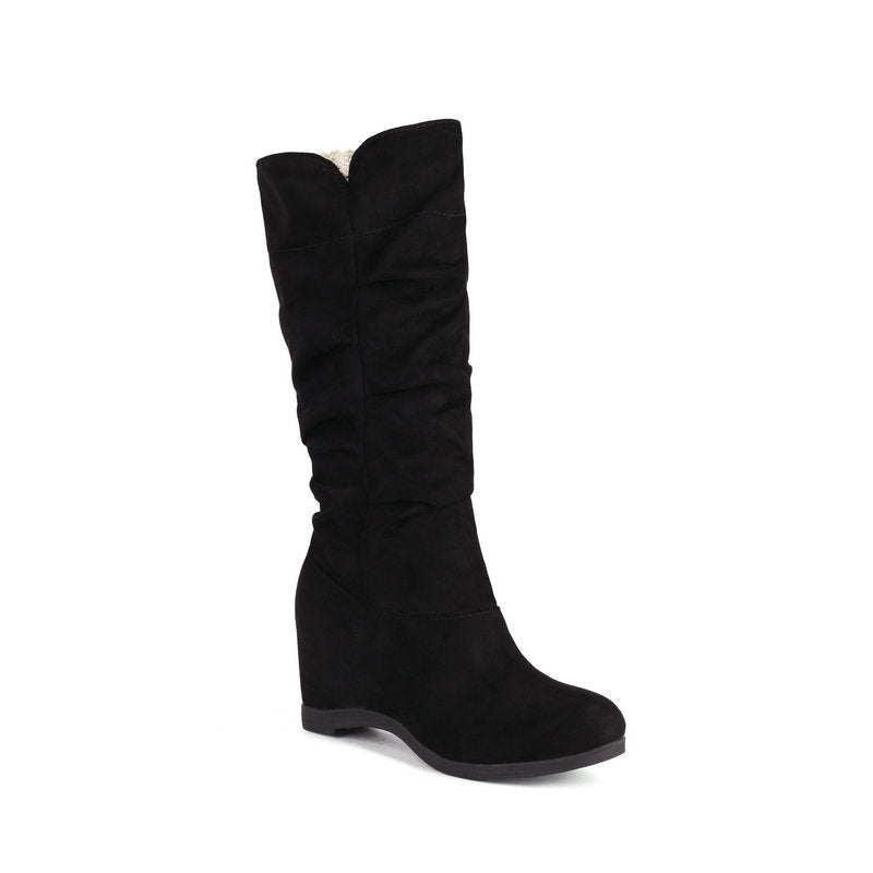 Women’s Premium Suede Platform High-Top Boots | Trendy Thick-Sole Lace-Up Booties | Elegant Soft Suede Streetwear Boots | High-Sense Platform Ankle Boots for Women | 2026 Winter Fashion Footwear