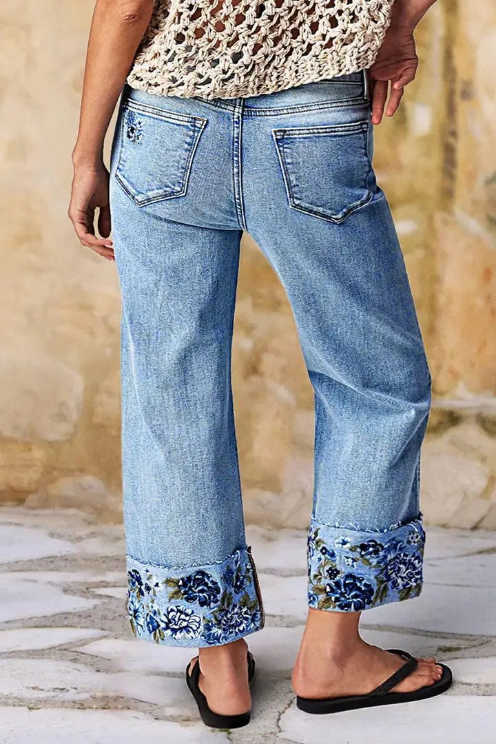 Women’s Loose Straight-Leg Jeans | Casual Light Blue Relaxed Fit Denim | Trendy Wide-Leg High-Waisted Jeans | Premium Soft Light-Colored Trousers | 2026 Summer Essential Denim
