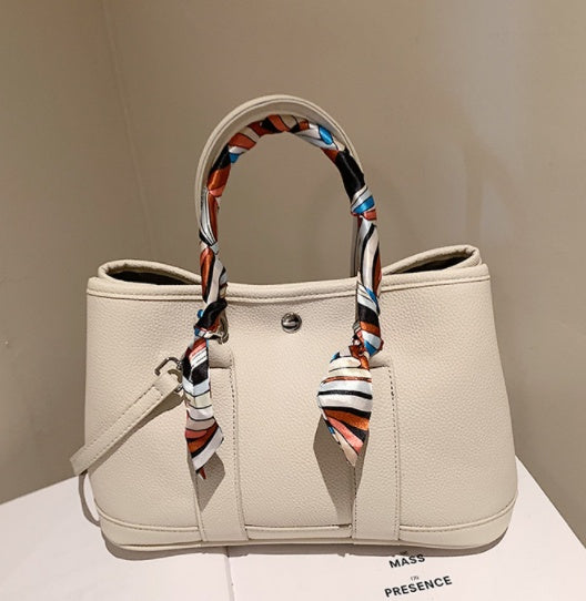 Scarf Wild Garden Tote Bag | High-Sense Women’s Shoulder Crossbody Bag | Trendy Minimalist Sleek Handbag | Luxury-Label Statuesque Radiant Shopping Bag | 2026 High-Fashion Emerald-Luxe Essential