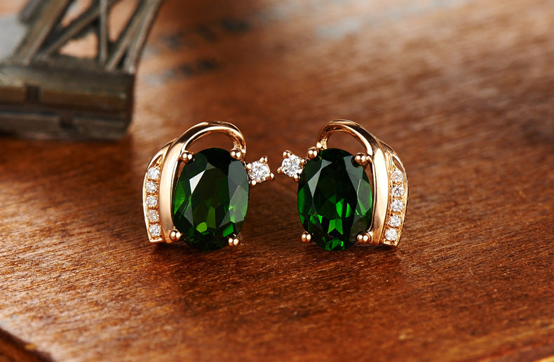 Women’s Emerald Treasure Stud Earrings | High-Sense Vintage Green Tourmaline Crystal Studs | Trendy Minimalist Treasure-Cut Jewelry | Luxury-Label Statuesque Radiant Accessory | 2026 High-Fashion Emerald Essential