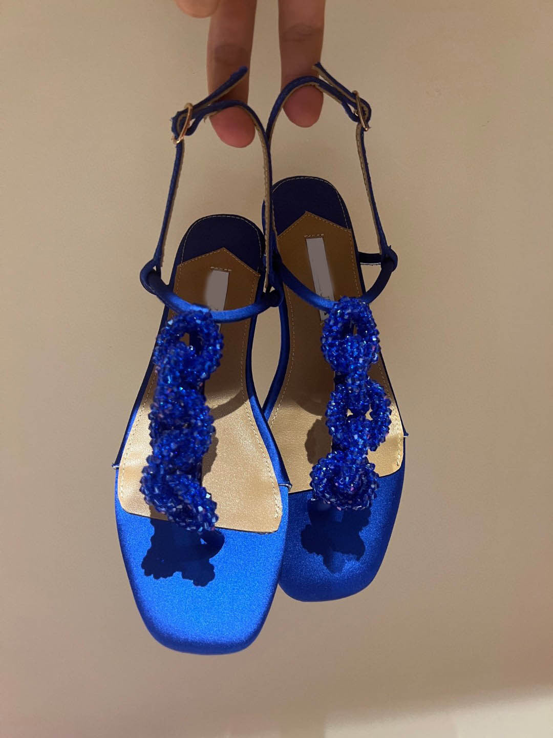 Women’s Crystal String Beads Flat Sandals | Elegant Jeweled Summer Beach Shoes | Modern Sparkling Open-Toe Boho Flats | Trendy Crystal-Embellished Strappy Sandals | 2026 Luxury Vacation Footwear