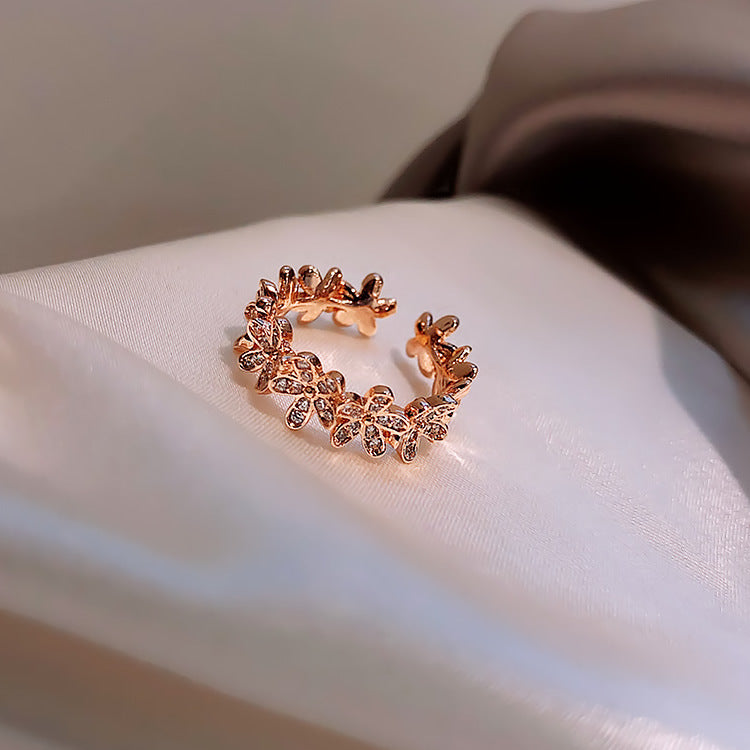 Personalized Instagram-Style Flower Ring | High-Sense Index Finger Statement Ring | Trendy Minimalist Open-Adjustable Floral Ring | Luxury-Label Sculpted Rose Ring | 2026 High-Fashion Radiant Women’s Jewelry