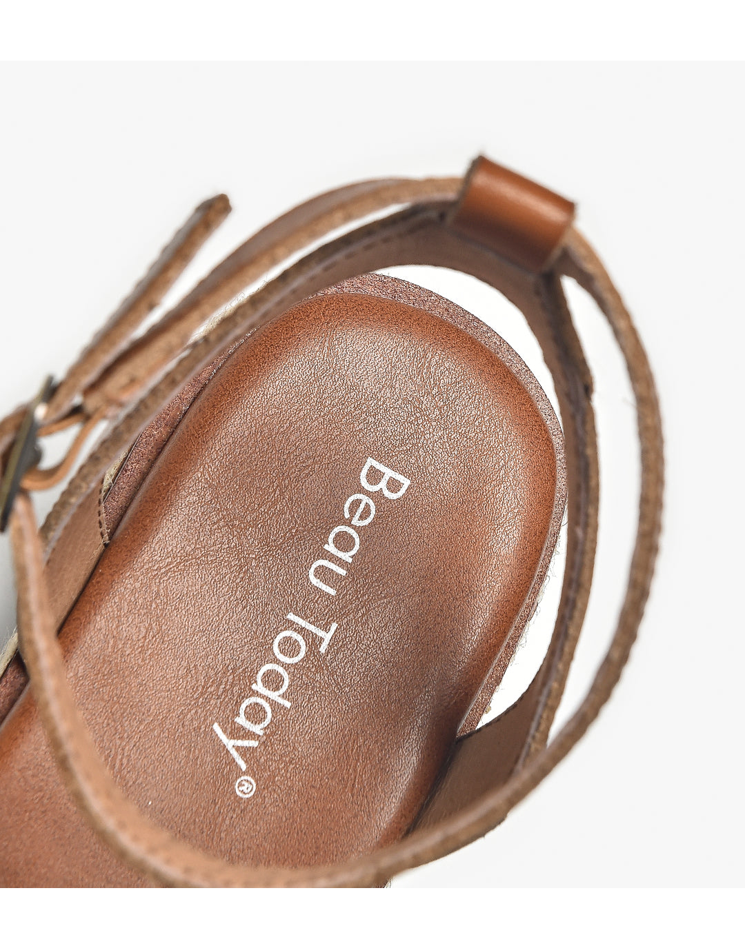 Women’s Retro Chunky Heel Sandals | Elegant Cross-Strap Block Heel Shoes | Trendy Open-Toe Square Heel Sandals | Comfortable Platform Party Heels for Women | 2026 Vintage-Inspired Fashion Footwear