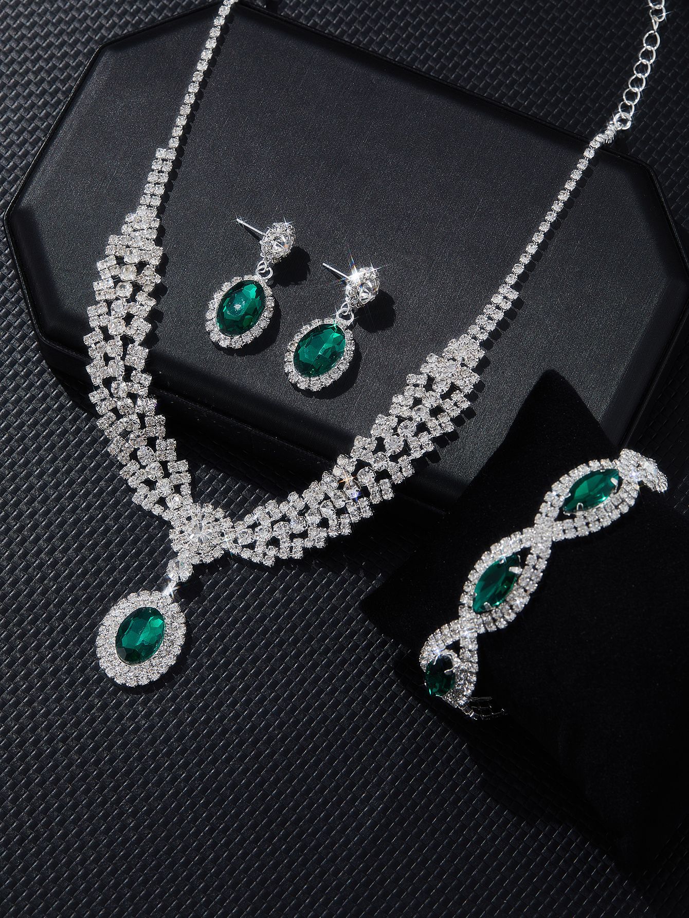 Luxury European Sapphire Jewelry Set | 4-Piece Elegant Necklace, Earrings, Bracelet & Ring Set | Deep Blue Crystal Formal Jewelry Collection | Royal Banquet Jewelry Set for Women