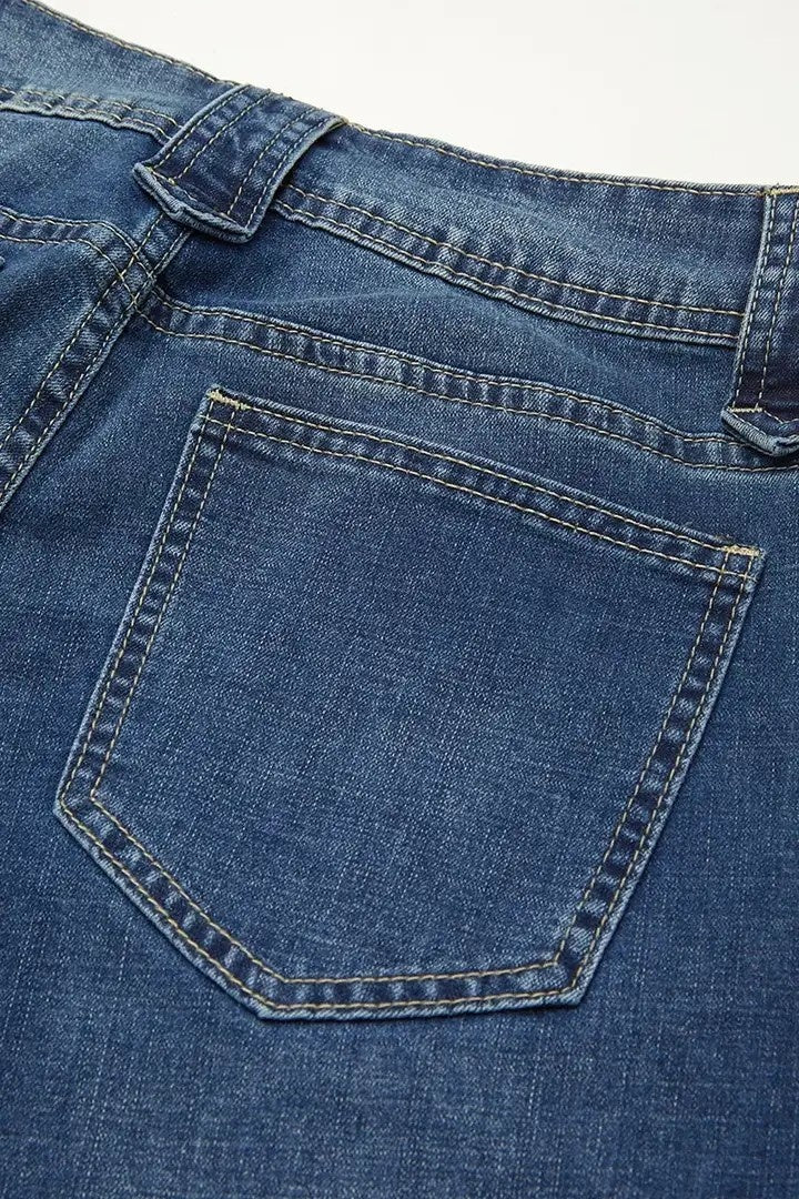 Women’s Classic Light Blue Denim Jeans T191 | Elegant Mid-Rise Straight Fit Jeans | Trendy Soft-Touch Daily Wear Denim | High-Sense Minimalist Women's Trousers | 2026 Essential Denim Collection