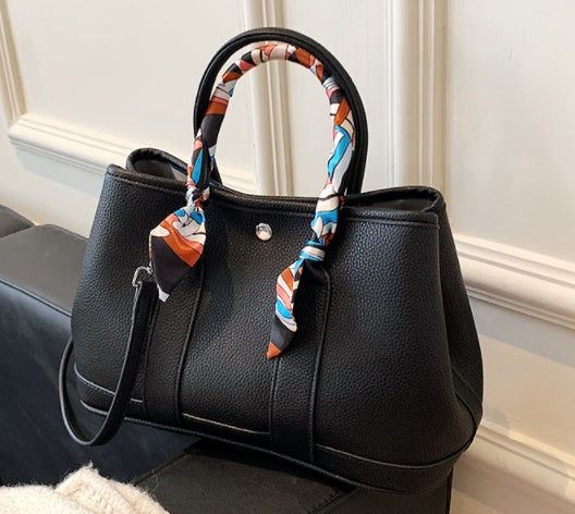 Scarf Wild Garden Tote Bag | High-Sense Women’s Shoulder Crossbody Bag | Trendy Minimalist Sleek Handbag | Luxury-Label Statuesque Radiant Shopping Bag | 2026 High-Fashion Emerald-Luxe Essential