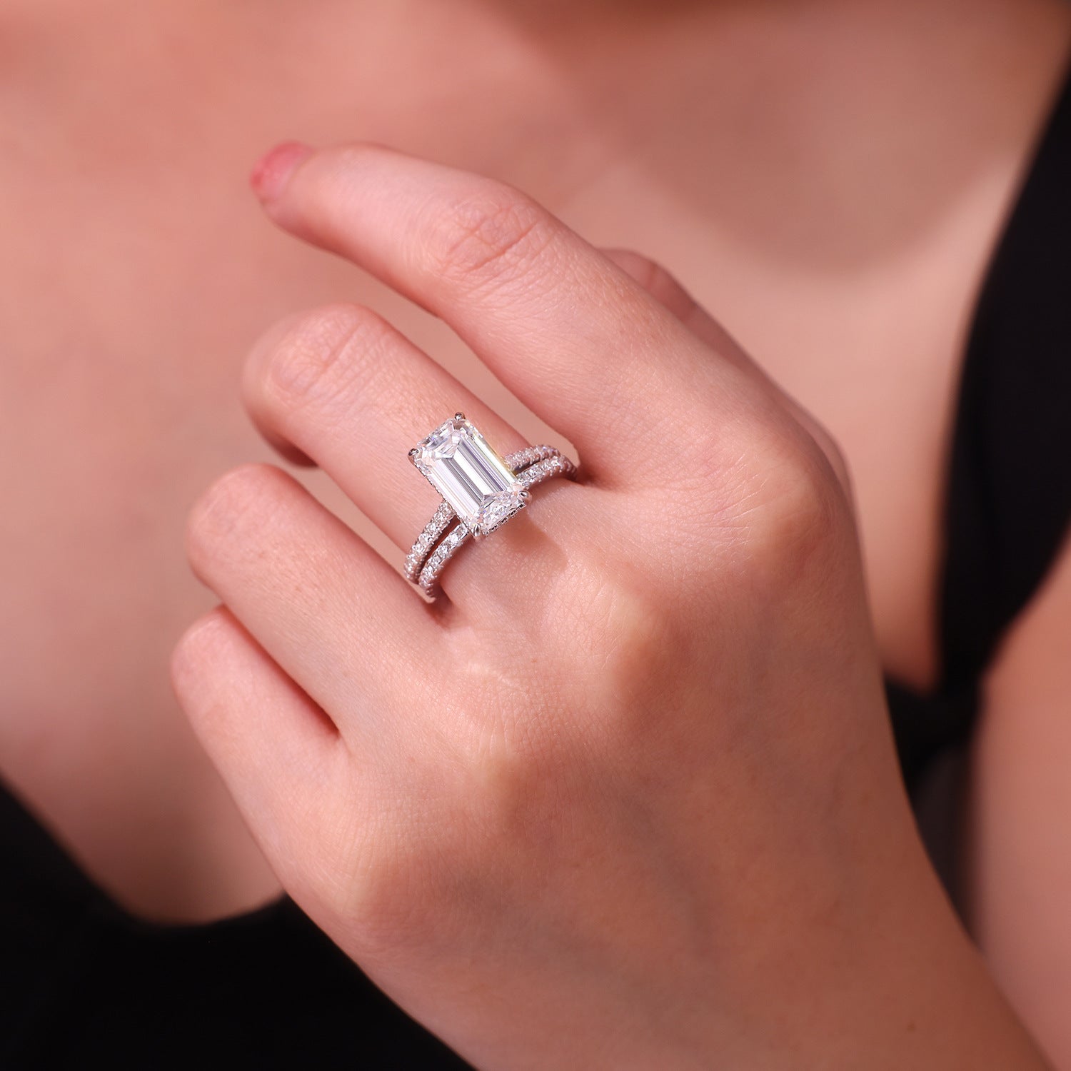 S925 Sterling Silver Stackable Ring | Full-Set Moissanite Eternity Band | High-Sense Minimalist Wedding & Anniversary Ring | Luxury-Label Statuesque Radiant Jewelry | 2026 High-Fashion Emerald-Luxe Essential