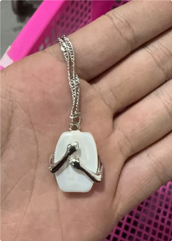 Unique Square Baroque Pearl Couple Necklace | Luxury Natural Pearl Pendant for Lovers | Valentine’s Day Anniversary Gift Jewelry | Trendy Geometric Pearl Necklace Set | 2026 High-Fashion Artisan Couple Jewelry
