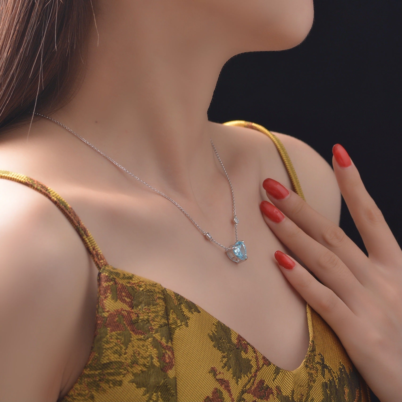 Ocean Blue Heart-Shaped Zircon Ring | S925 Sterling Silver Romantic Ring | High-Sense Minimalist Heart Jewelry | Luxury-Label Radiant Blue Gemstone Ring | 2026 High-Fashion Statuesque Women’s Fine Jewelry