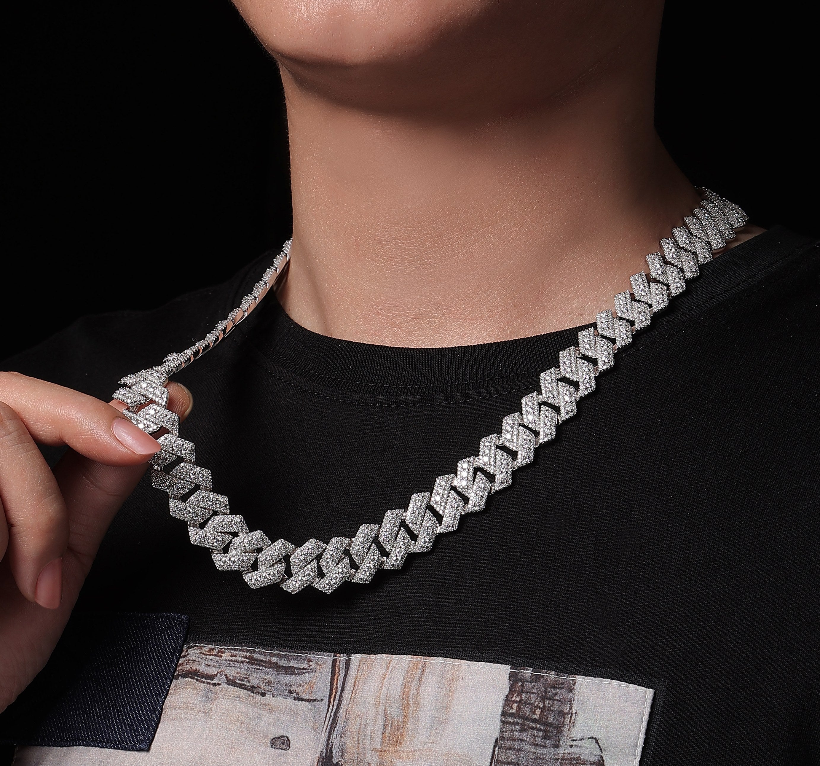Jinba Legend Moissanite Jewelry Set | S925 Sterling Silver Pendant & Collar Chain | Luxury Light-Luxury Trend Necklace | Platinum Plated Iced-Out Legend Suite
