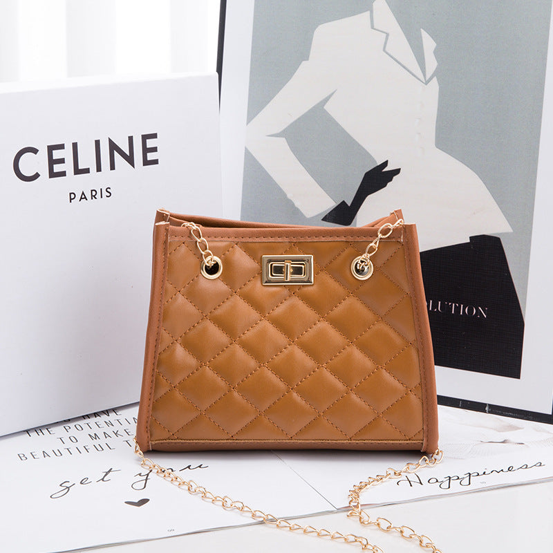Women’s Mini Chain Shoulder Bag | Luxury Small Square Crossbody Bag | Trendy Designer Petite Handbag | Elegant Metallic Chain Mini Purse for Evening & Casual Wear